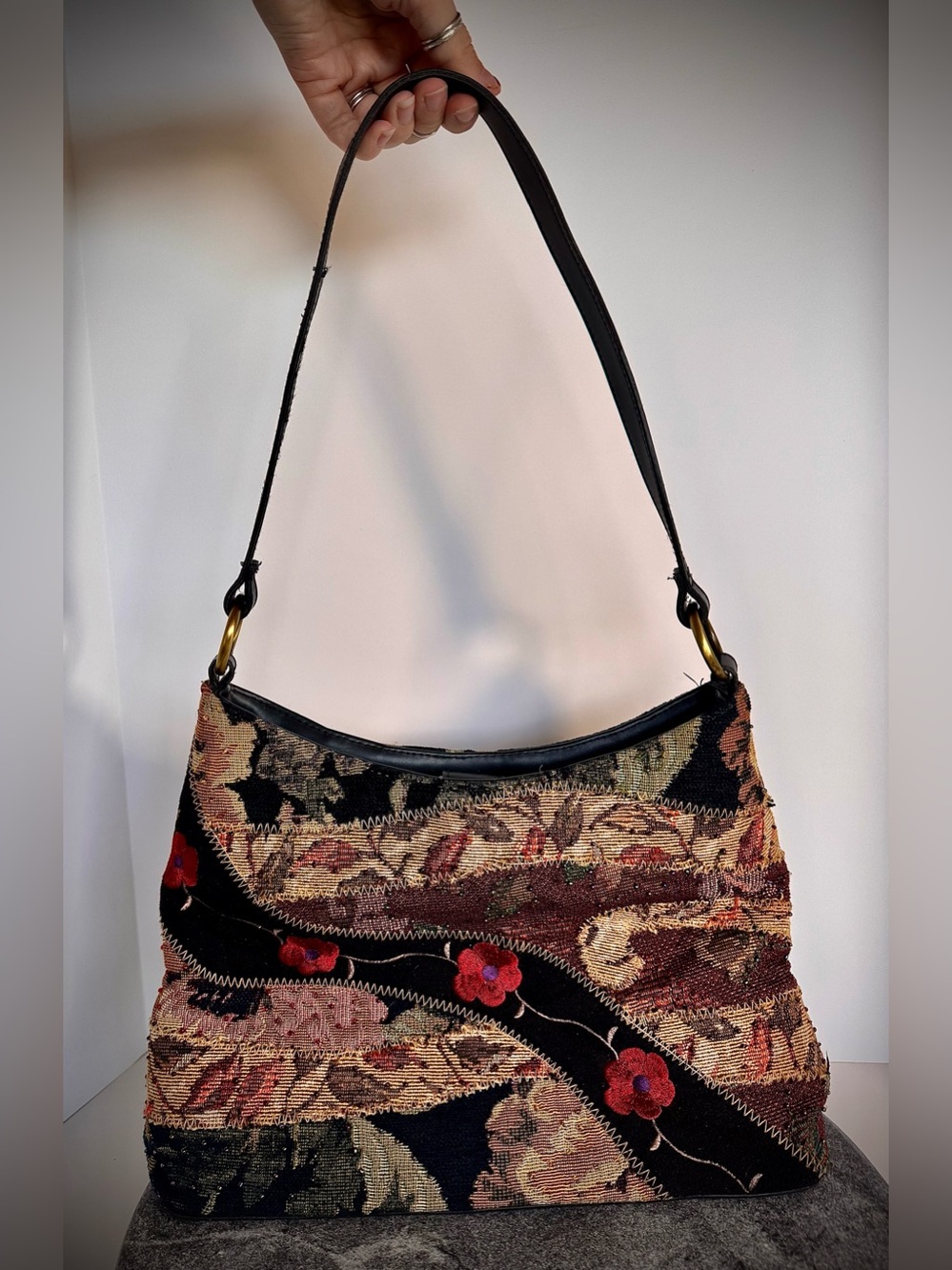 Vintage Beaded Embroidered Muted Color Floral Shoulder Bag Purse Bueno